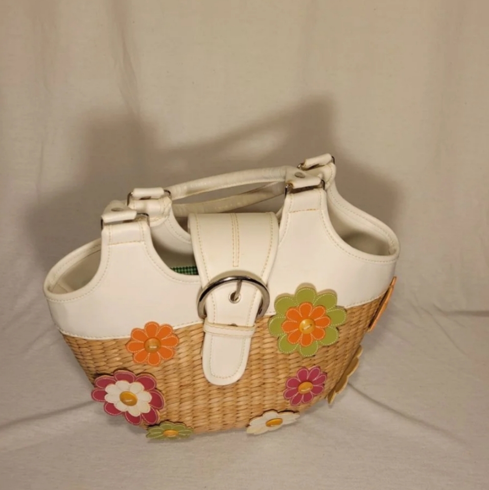 Adorable Basket Floral Purse - Picture 7 of 8